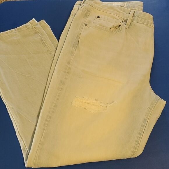 GAP Denim - Gap 1969 women's Lightwash slightly distressed